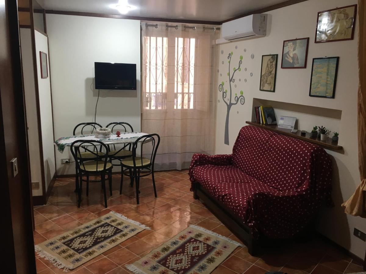 Casuzza Casa Vacanze Palermo Bagian luar foto