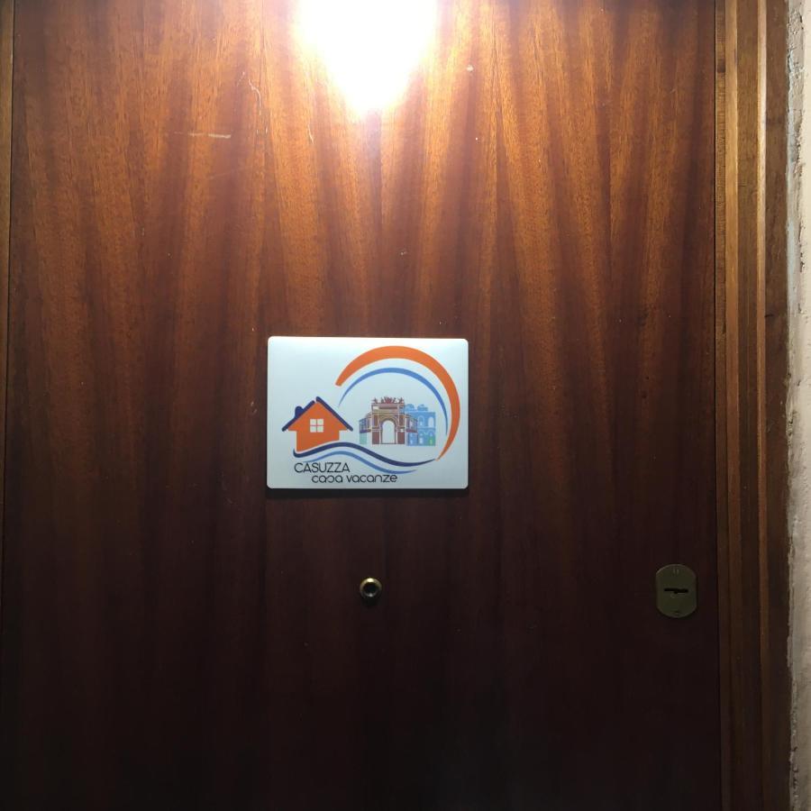 Casuzza Casa Vacanze Palermo Bagian luar foto