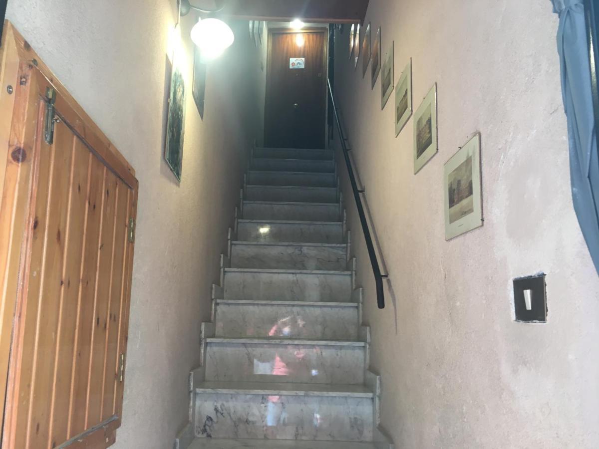 Casuzza Casa Vacanze Palermo Bagian luar foto