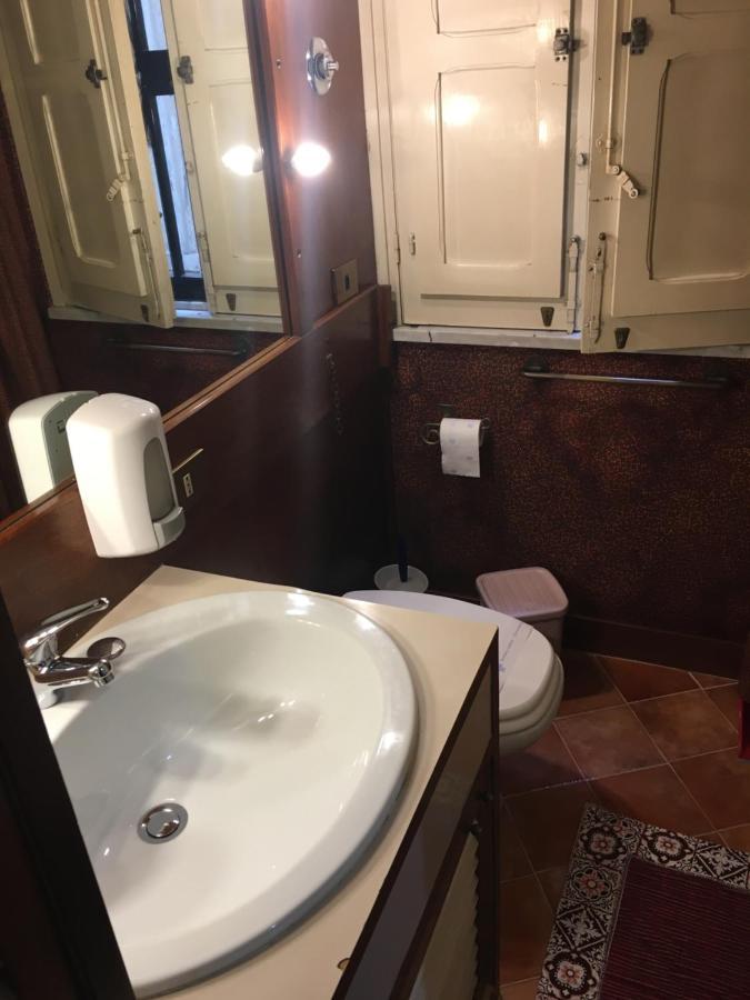 Casuzza Casa Vacanze Palermo Bagian luar foto
