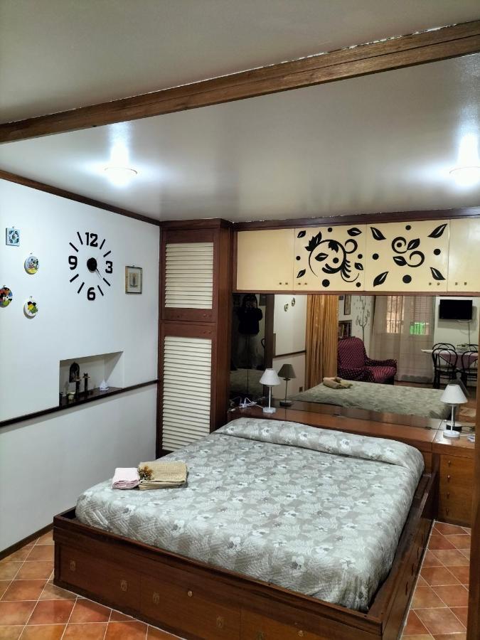 Casuzza Casa Vacanze Palermo Bagian luar foto
