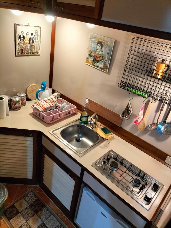 Casuzza Casa Vacanze Palermo Bagian luar foto
